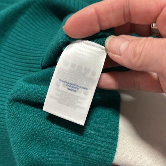 Lands' End NWT Teal Green Men's V-Neck Cashmere Sweater Size Large - Picture 8 of 11